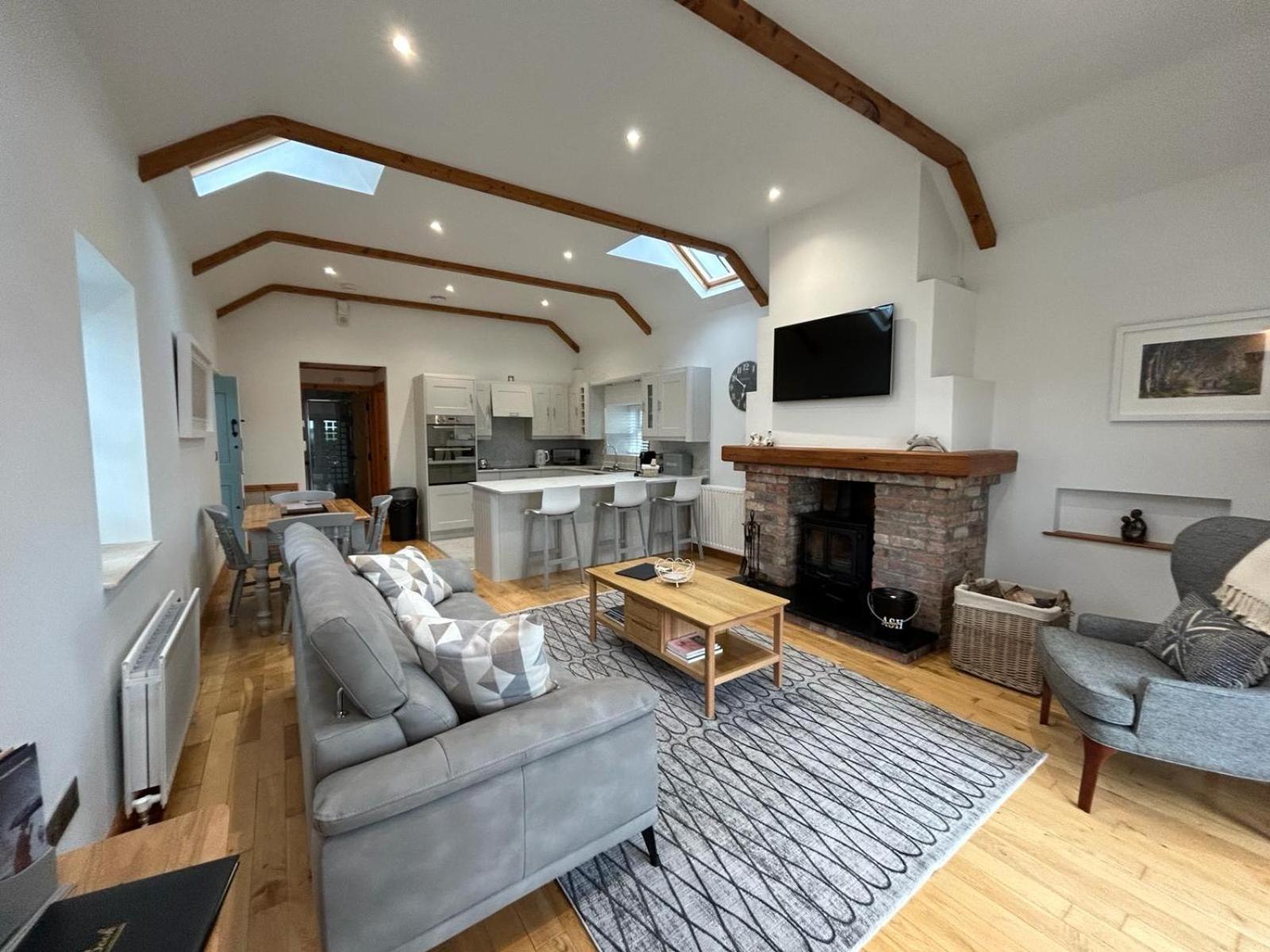 The Cottage At Ashbrook - Charming Country Cottage Near Belfast Eksteriør billede