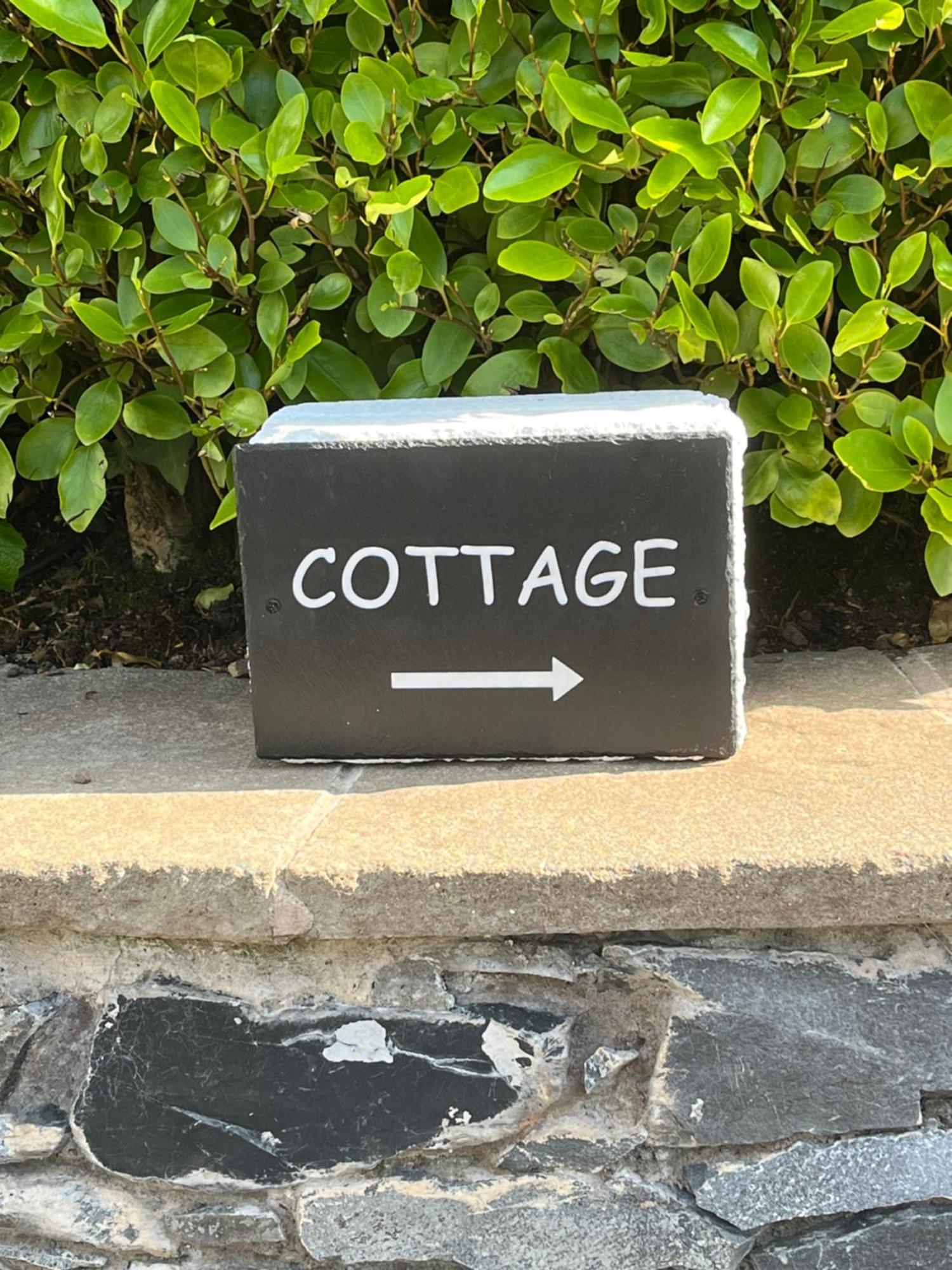 The Cottage At Ashbrook - Charming Country Cottage Near Belfast Eksteriør billede
