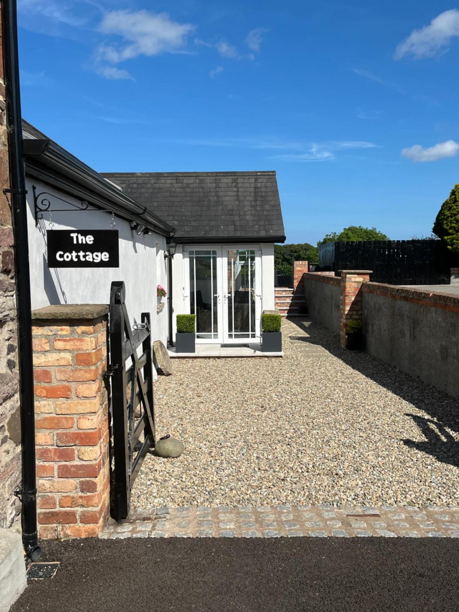The Cottage At Ashbrook - Charming Country Cottage Near Belfast Eksteriør billede